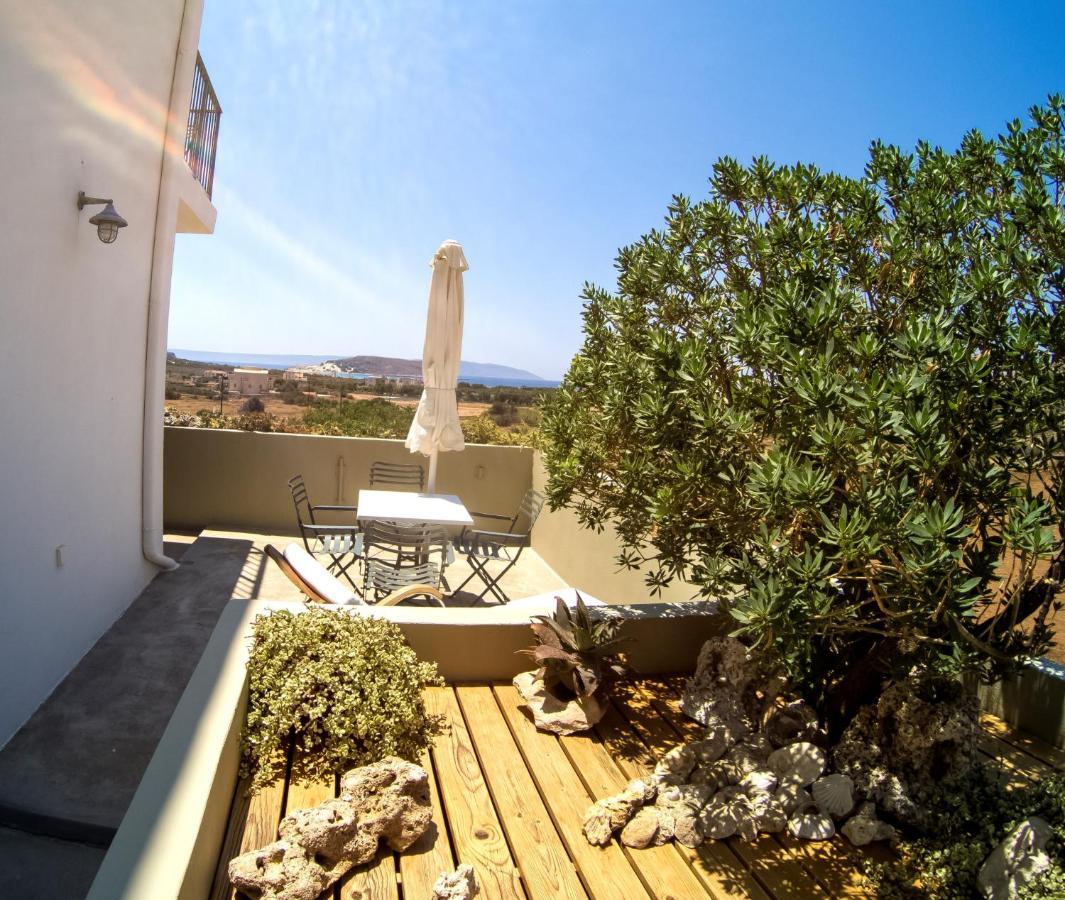 Domatia Me Thea Bed & Breakfast Elafonissos Exterior foto