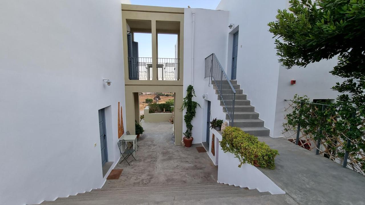 Domatia Me Thea Bed & Breakfast Elafonissos Exterior foto