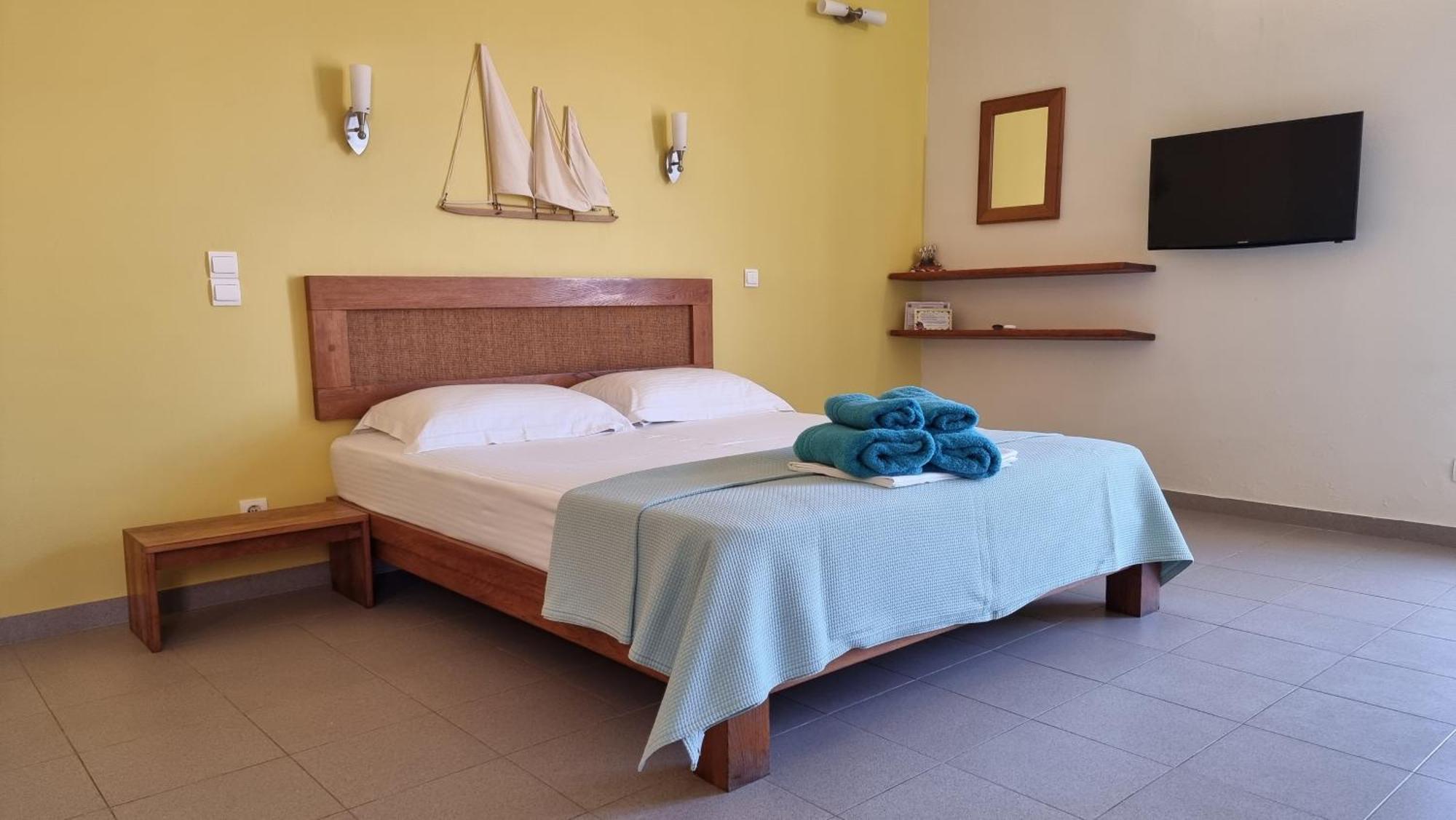 Domatia Me Thea Bed & Breakfast Elafonissos Exterior foto