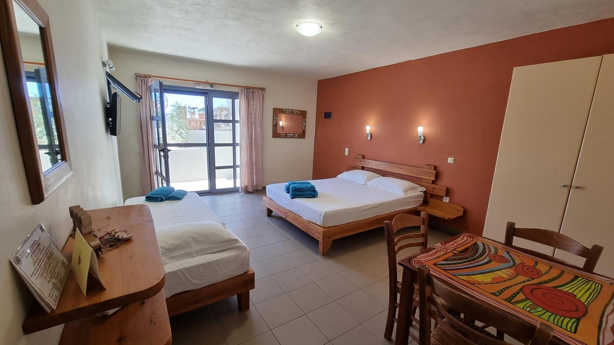 Domatia Me Thea Bed & Breakfast Elafonissos Exterior foto